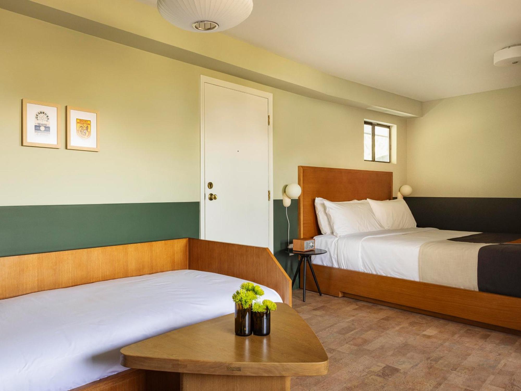 Trailborn Rocky Mountains Outpost Hotel เอสเทสพาร์ค ภายนอก รูปภาพ