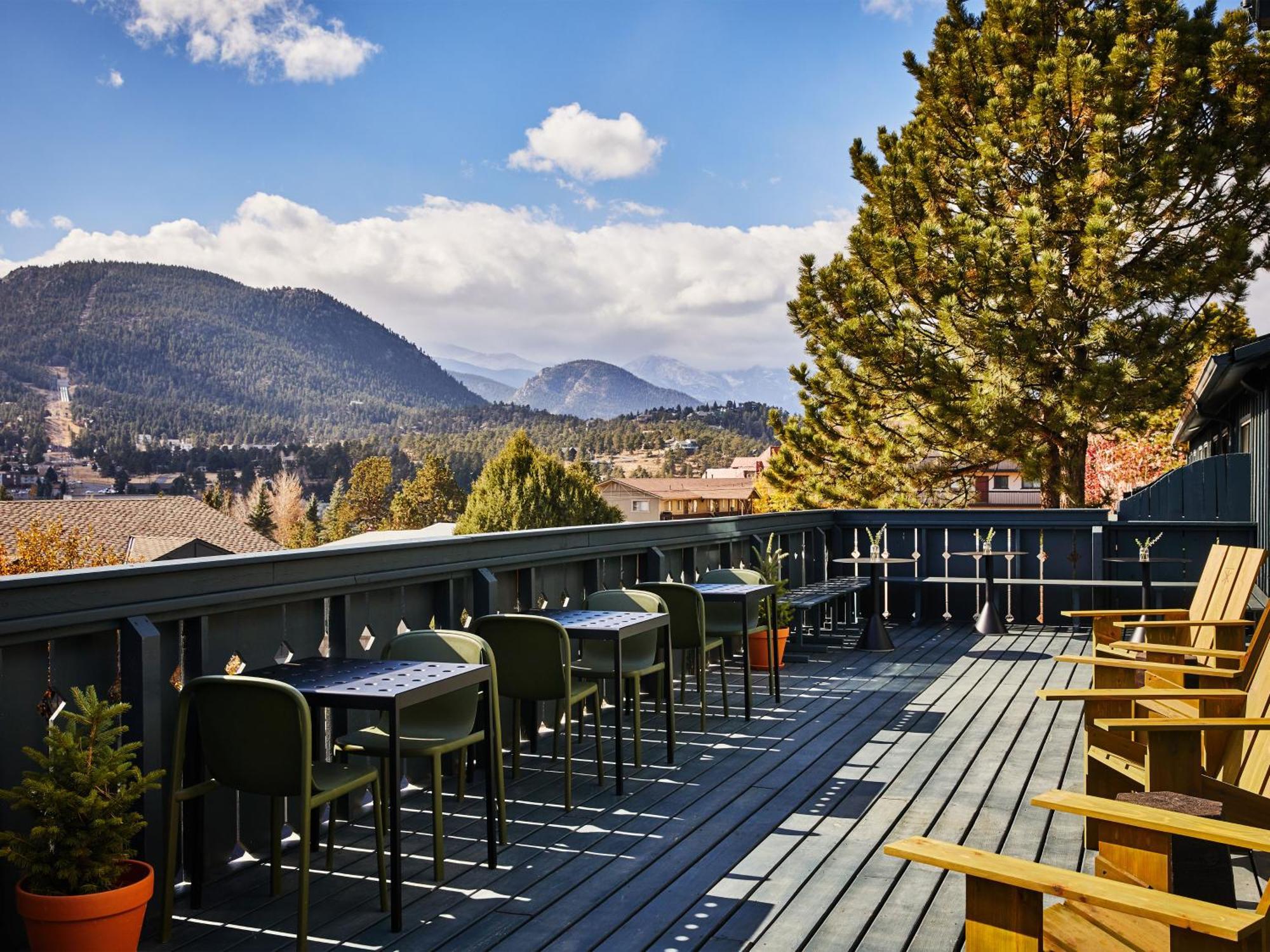 Trailborn Rocky Mountains Outpost Hotel เอสเทสพาร์ค ภายนอก รูปภาพ
