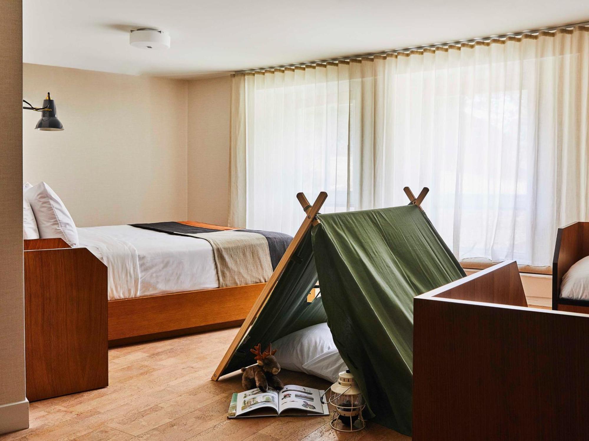 Trailborn Rocky Mountains Outpost Hotel เอสเทสพาร์ค ภายนอก รูปภาพ